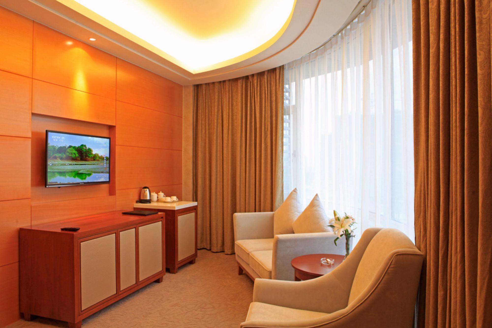 Suzhou Joy Holiday Hotel Экстерьер фото